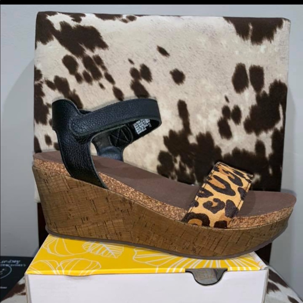 Yellow Box Wedge